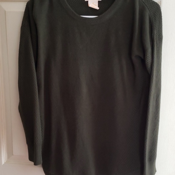 Basic Sweater - Picture 1 of 2